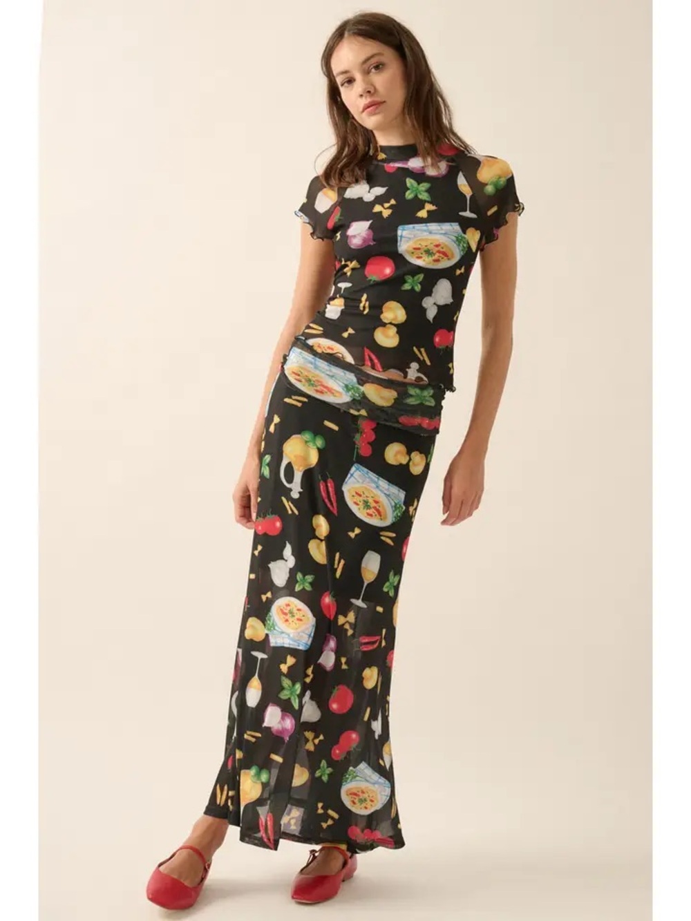 Really cute and cool skirt set with good